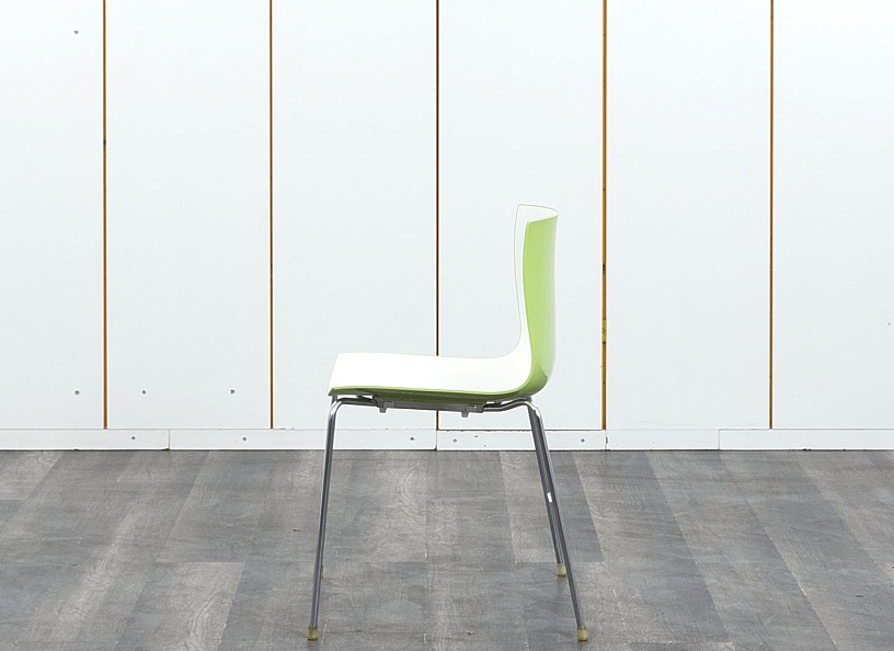 Офисный стул Arper  Пластик Зеленый Catifa 46  (УНПБ-15093)