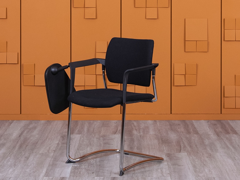 Конференц кресло для переговорной  Черный Ткань LD Seating DREAM 130B-N4  (КДТЧ-27025)