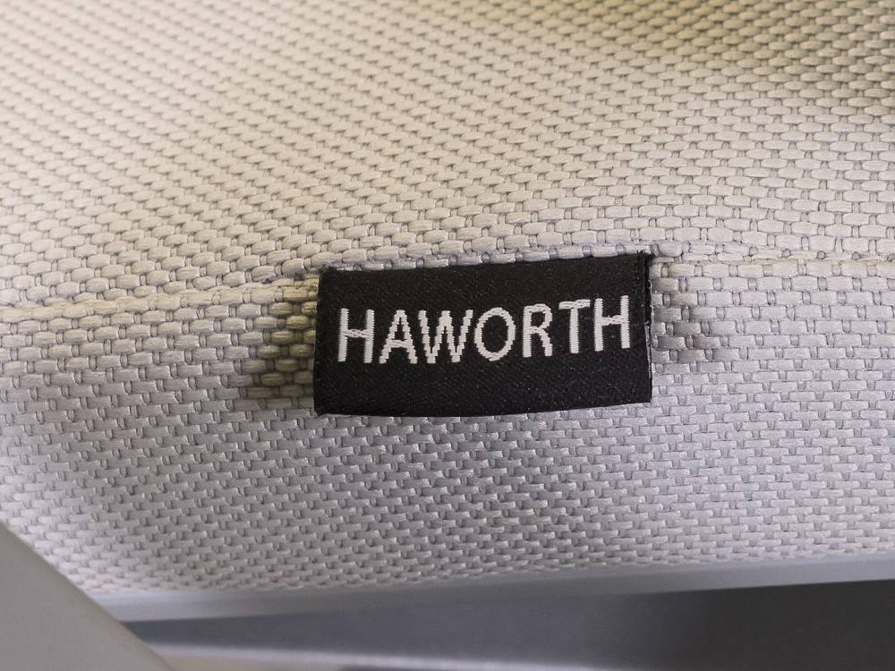 Офисное кресло для персонала на колесах Very HAWORTH Сетка Серый США  КПТС-22105