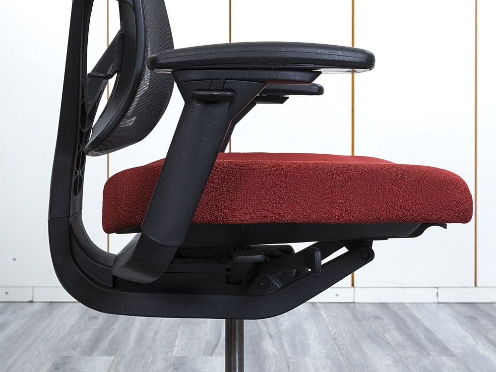 Офисное кресло для персонала  Allsteel Ткань Красный   (КПТК-25123)