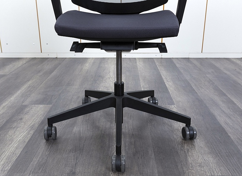 Офисное кресло для персонала  Profim Сетка Черный Light Up 250S  (КПСЧ-02082(нов))