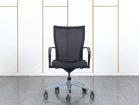 Конференц кресло для переговорной  Черный Ткань/сетка  Haworth Comforto  (УДТЧ-04110)