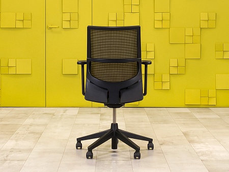 Офисное кресло для персонала на колесах HAWORTH Ткань Красный; Чёрный США_КПТК-211124