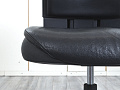 Конференц кресло для переговорной  Черный Кожзам SteelCase   (УНКЧ-30074)