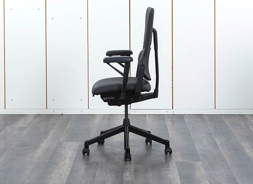 Офисное кресло руководителя  SteelCase Кожа Серый Please 1  (КРКС-08072)