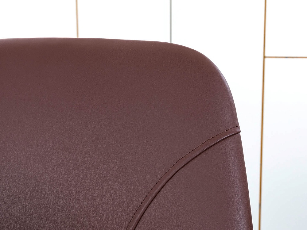 Офисное кресло руководителя  SteelCase Кожа Коричневый Leap B  (КРКК-30112)