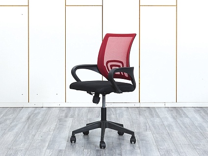 Офисное кресло для персонала  LARK Сетка Красный   (КПСК-26054)