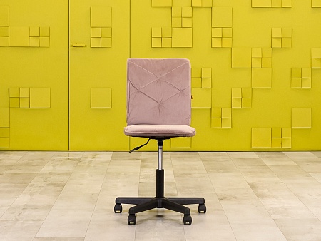 Офисное кресло для персонала на колесах Монро NEO-08 коричневый Ткань Коричневый Россия