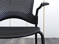 Конференц кресло для переговорной  Черный Пластик Herman Miller Caper  (УНСЧ-25072)